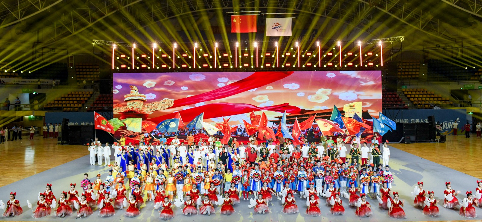 蕪湖市第十五屆運(yùn)動會盛大開幕      全息投影融合非遺文化 打造沉浸式視覺盛宴